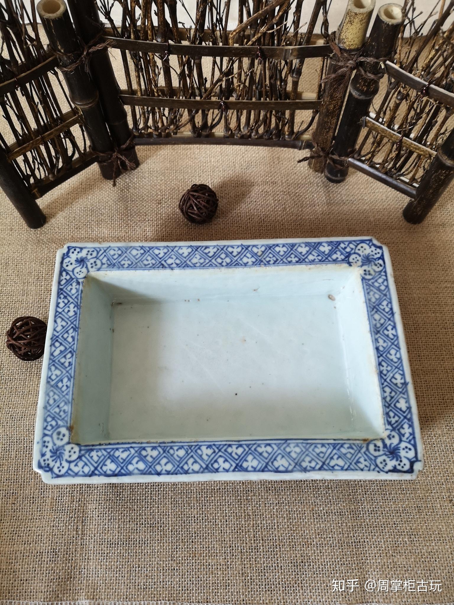 清乾隆镂空青花水仙盆