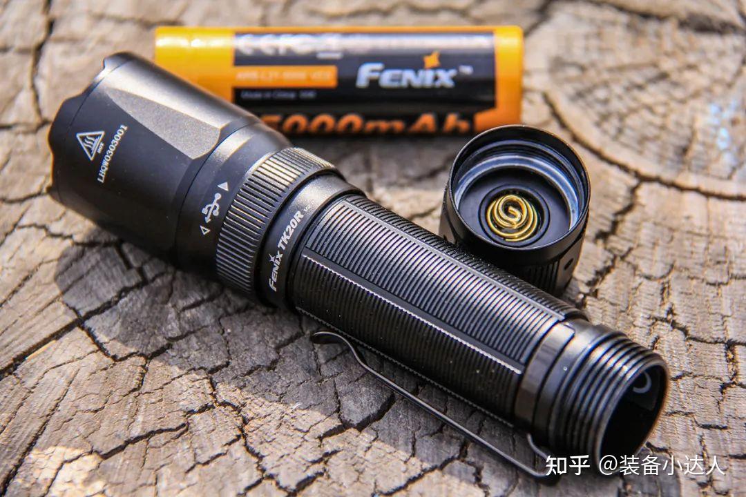 fenixtk20rv20全新升级战术手电新标杆