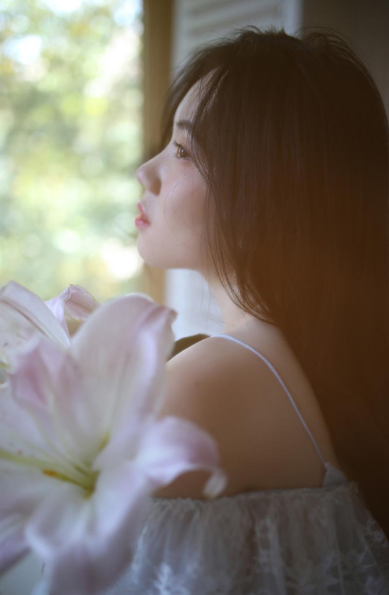 有没有阳光美女壁纸
