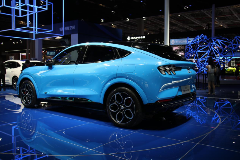 纯电动suvmustangmache亮相上海车展