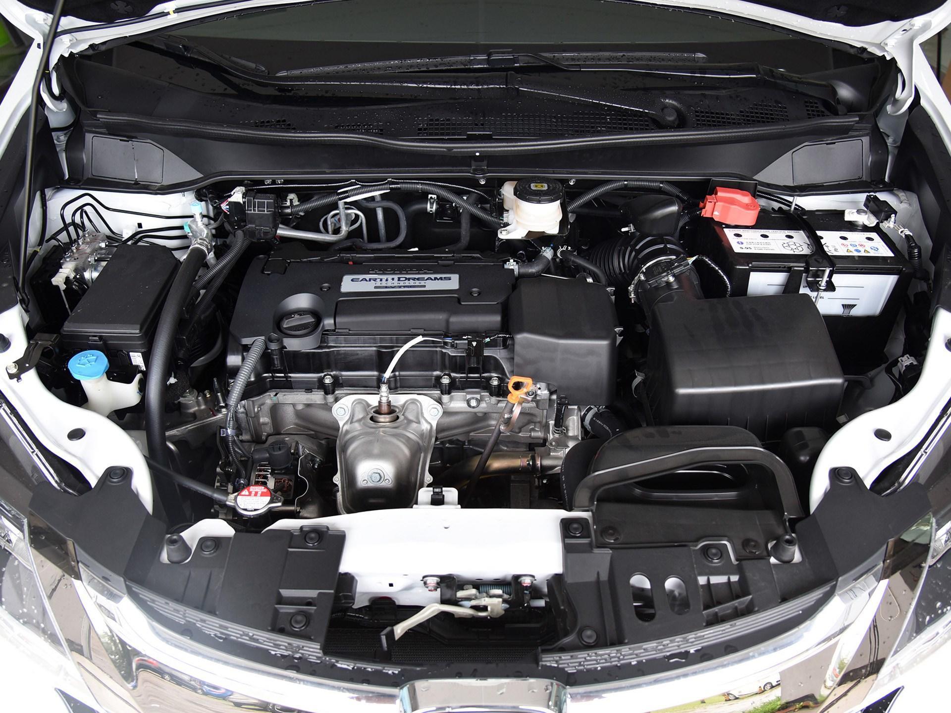 4l四缸自然吸气发动机,匹配cvt无级变速箱.传祺gm8搭载了2.