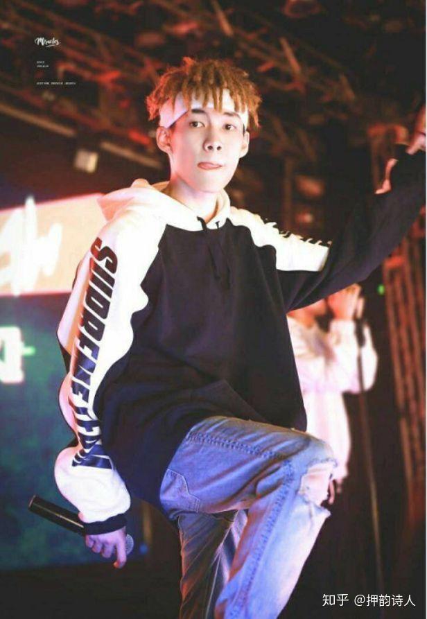 战无不胜,引领风潮而且我相信贝贝的这一经历,对他之后的说唱道路更有