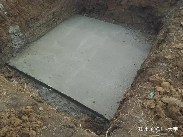 地梁钢筋绑扎▼地梁垫层▼防雷测试点焊接▼承台基础