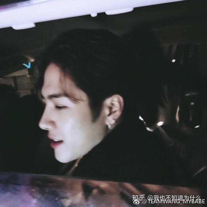 为什么这么多人喜欢王嘉尔 v2-f47eb72f336c0ca4729e9b220a0f0362_r.jpg