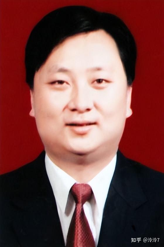 市委常委,濮阳县委书记:周东柯周东柯,男,1978年4月出生,河南孟津人