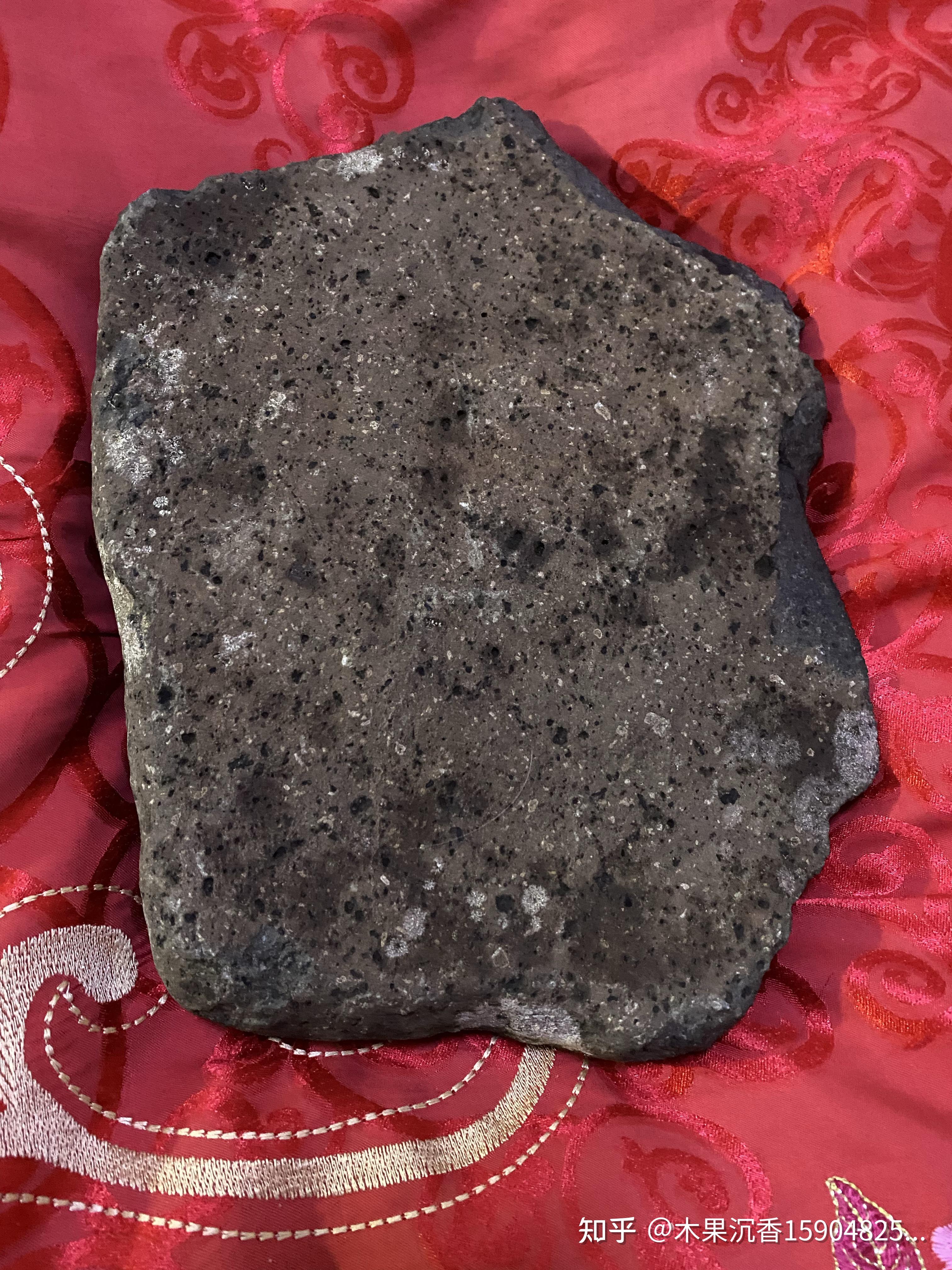 说说内蒙古突泉县石陨石三十九