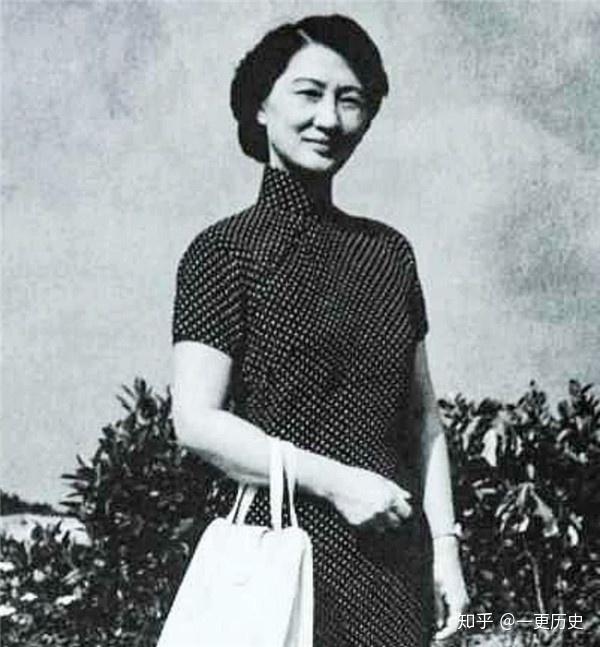 赵四小姐:活了88岁,陪伴张学良72年,其中50年是幽禁生活