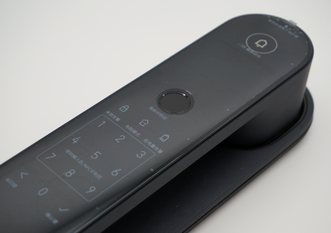 全自动享受一键开锁的便利aqarad100全自动智能推拉锁体验报告