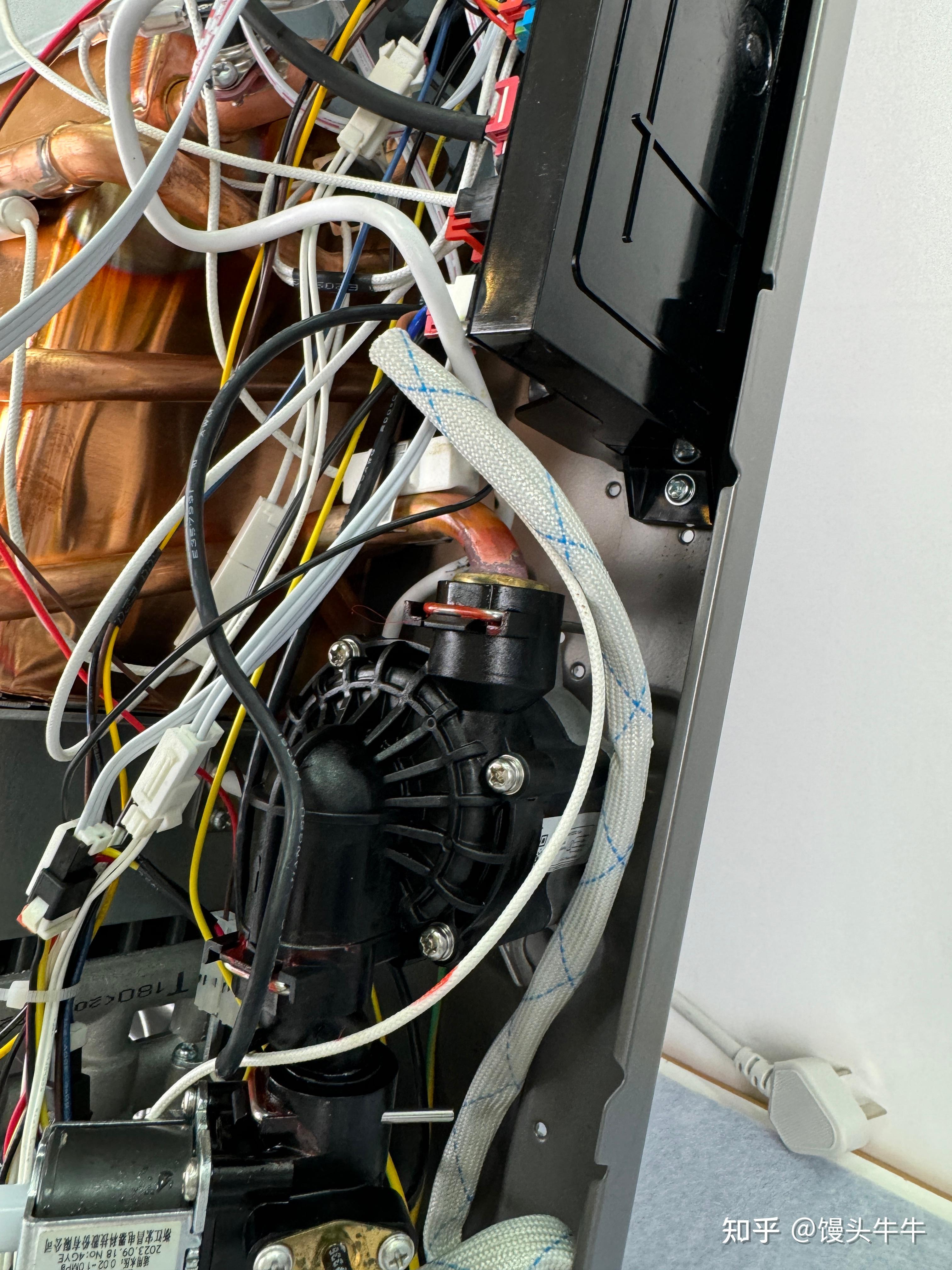 美的无冷感燃气热水器拆机评测