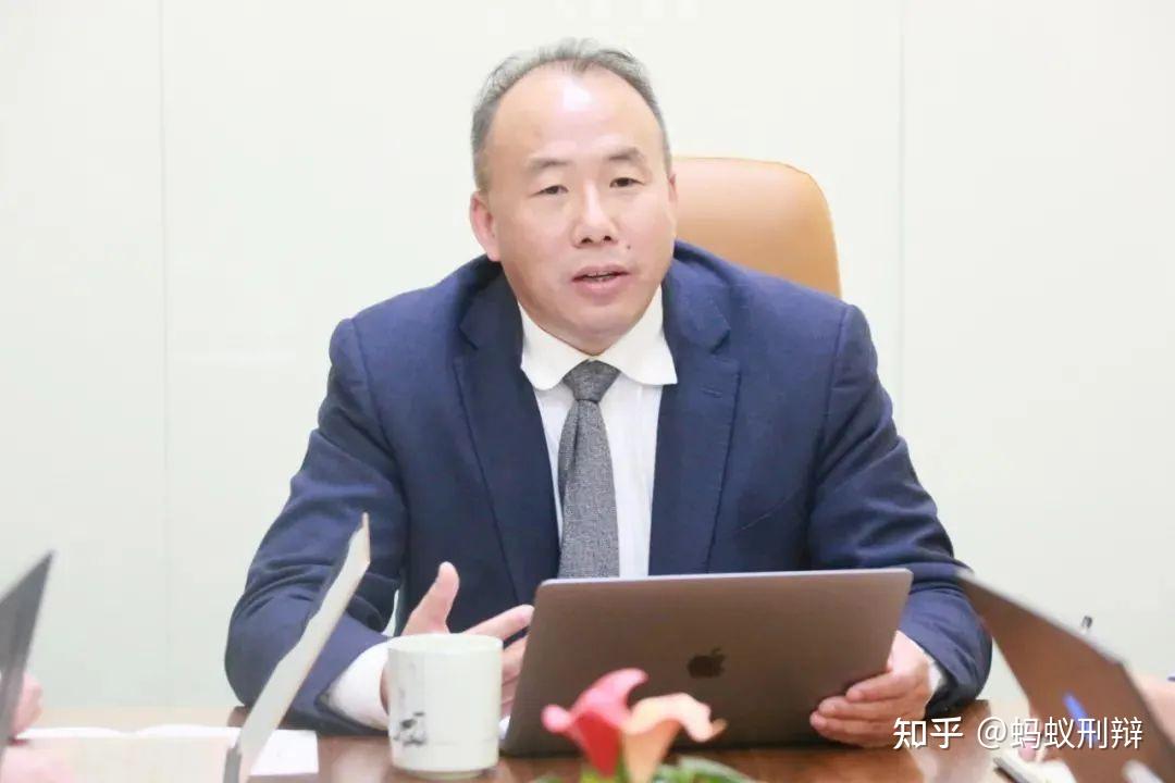 陈鑫媛,陈镜州,刘心怡,李晨露(实习),贺诗岚(实习),郭垒洋(实习)律师