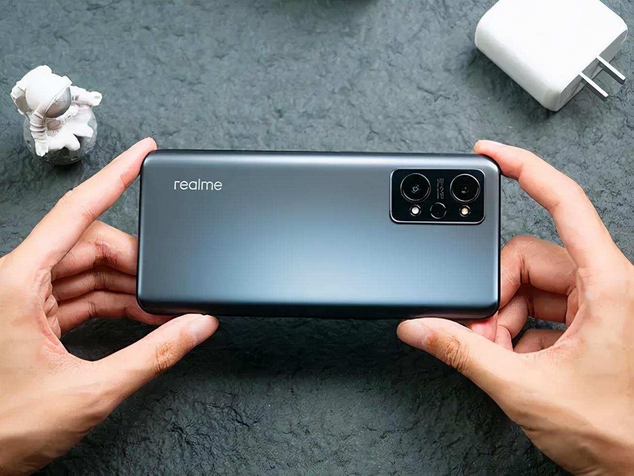 颜值与实力并存realme真我gtneo2青年人的不二之选