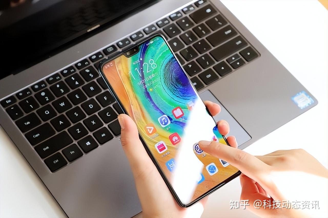 华为mate30配备了一块6.