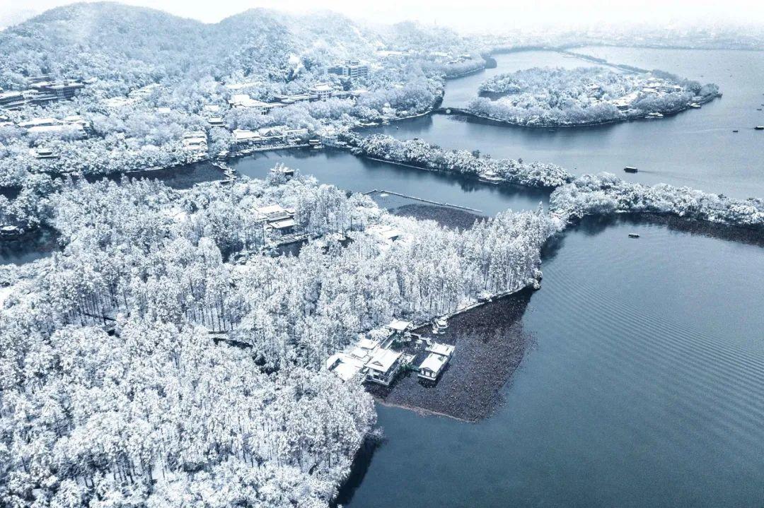 一下雪,杭州就美成了临安!