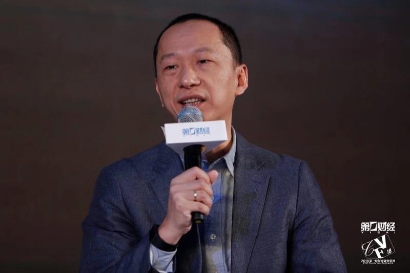 ai 金融的下一站"的圆桌论坛,云从科技创始人姚志强出席并参与讨论