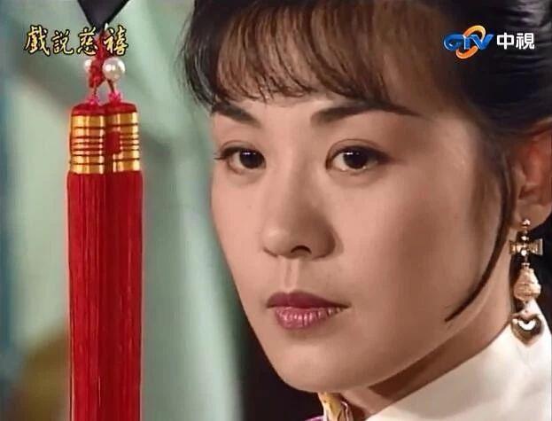 2019年末突然爆火的电影牧马人女主丛珊这30年去哪儿了