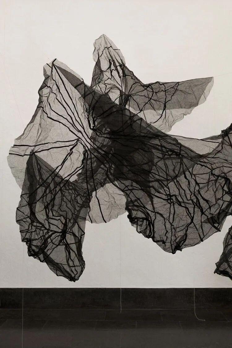 瑞典纺织艺术家dianaorving充满感性的美丽褶皱织物