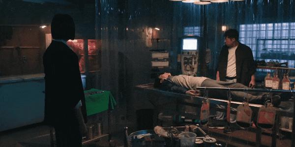 《死亡之花》开年最“疯”，冲击力满分！