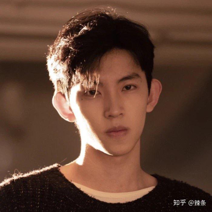 如何让自己变得更帅有男人味道 v2-f5804cf7196a398b55601f641bb9ab62_r.jpg