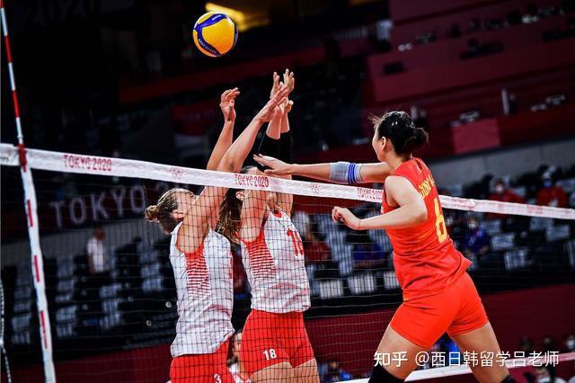 女排教练郎平怎么了〖郎平国籍是哪国的〗
