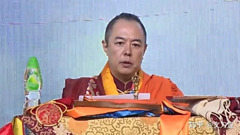 从那天起,张铁林不再是"皇阿玛"的代名词,他有了新的名字:白玛铁林.