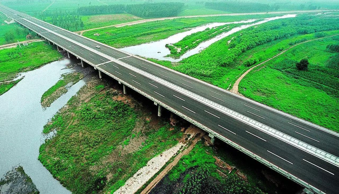 公路北深沟特大桥太原到佳县(陕西)高速公路太原到古交特长隧道全长