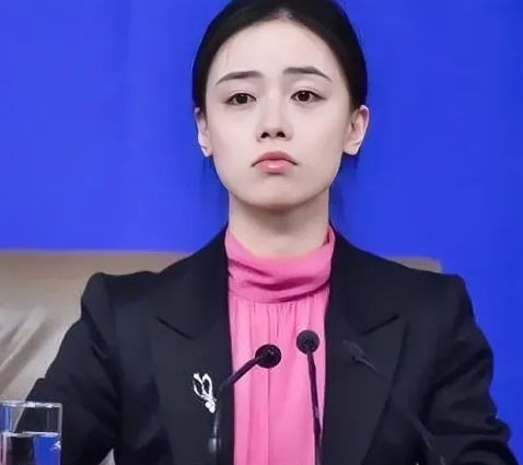 外交部翻译司姚梦瑶英文致辞,网友:教科书级别! - 知乎