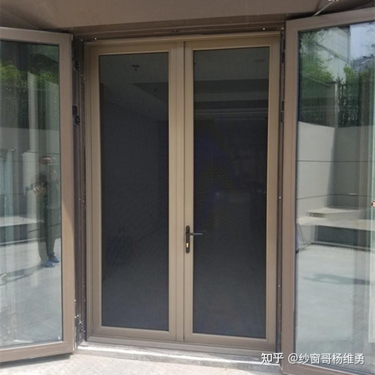 卷帘隐形纱窗纱门怎么选?
