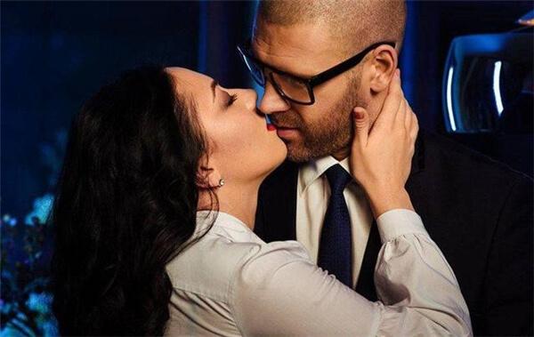 v2-f6254edaa86602d8517857fb42966ad0_1440w.jpg?source=172ae18b