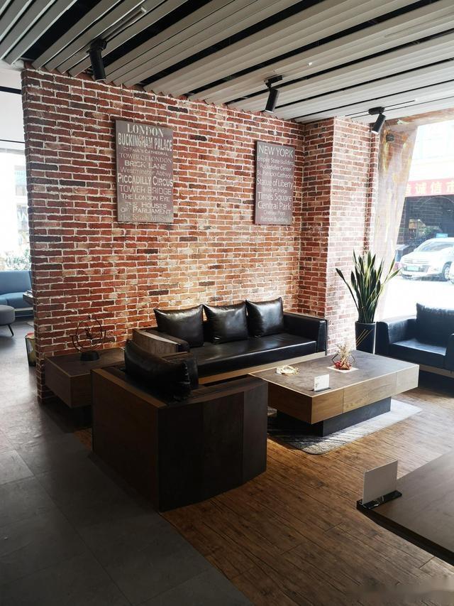 红砖铁艺水泥墙浓浓的工业风味