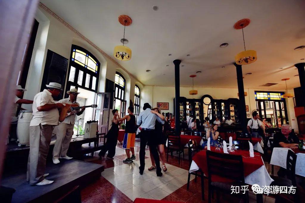 古巴|哈瓦那的广场（下）·海明威每天醉生梦死的地方！ - 知乎