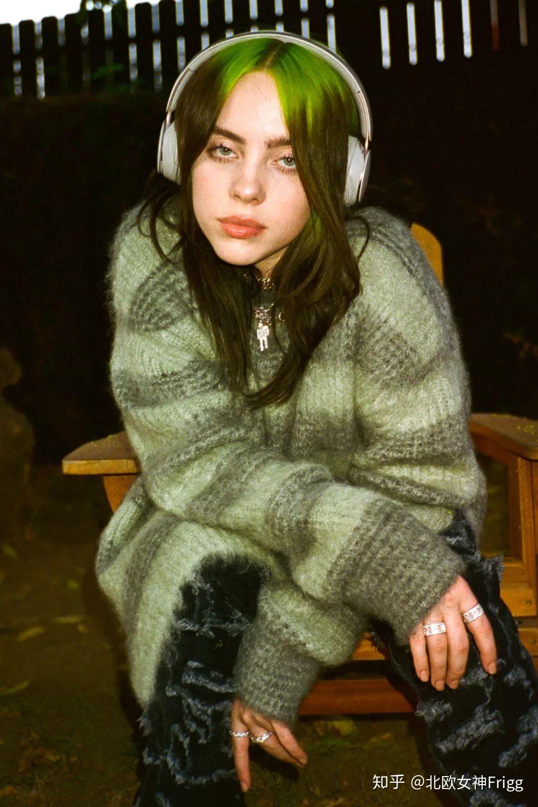 14岁出道,18岁火遍全球,堪比当年的艾薇儿,她就是"怪奇物语"——碧梨