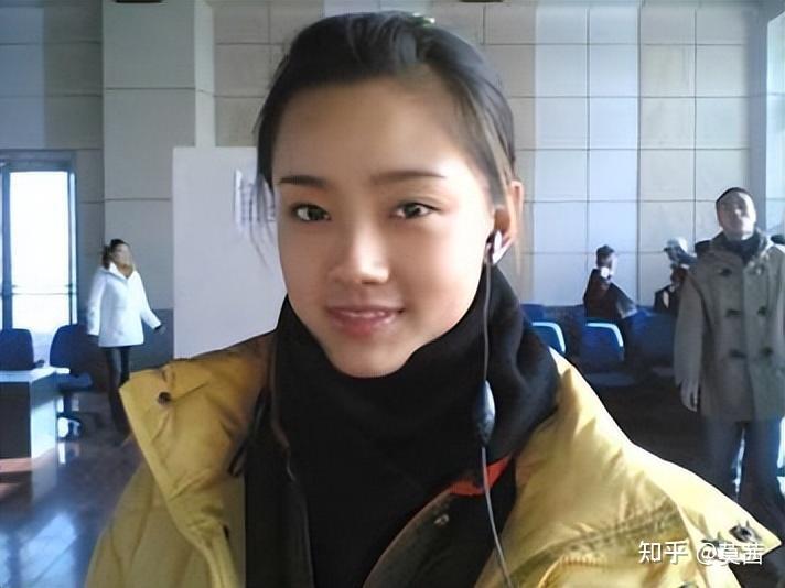 孟真:16岁靠马大帅走红,因绯闻毁掉前程,今32岁形似少女 - 知乎
