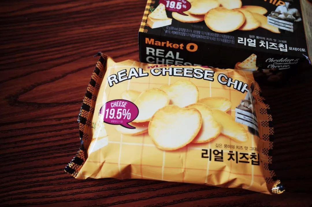 吃遍全网芝士零食天这么冷怎么会有热量呢