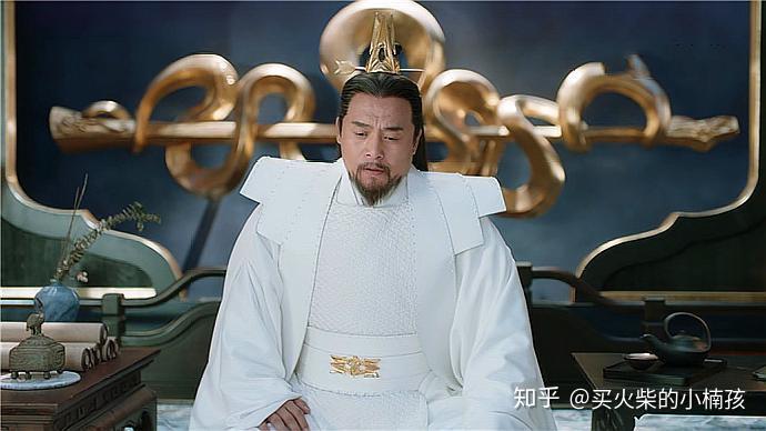 一个是饰演"司命星君"的张海宇,另一个就是"天雷真君"黑子