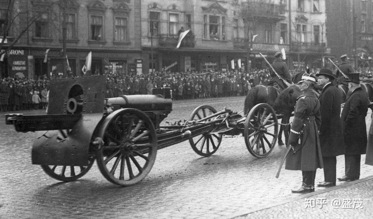 翼骑兵的战争之神二战波兰骑士的100毫米榴弹炮和155毫米榴弹炮