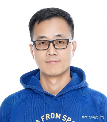 a:林浩 「隅田川咖啡」创始人,ceoq:明亮公司以下为明亮公司与林浩的