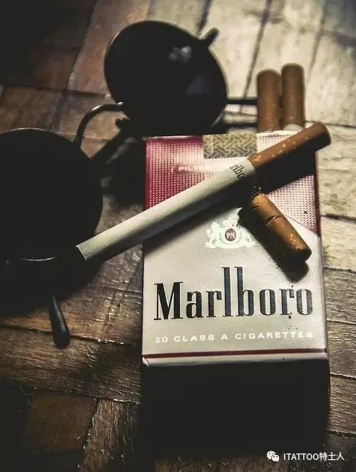烧不尽的marlboro烟陪着黑夜一起醉
