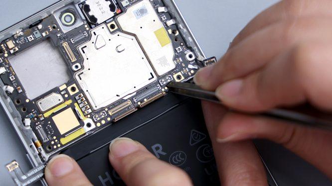 荣耀90gt首发拆解把省钱发挥到极致