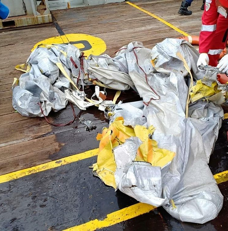 印尼客机坠毁机龄仅3月系737max首摔