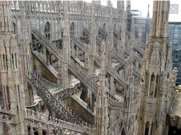 哥特式建筑(英语:gothic architecture),或译作歌德式建筑,是一种兴盛