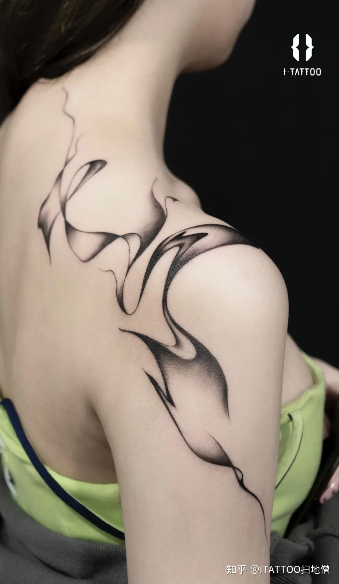 水墨纹身,既有写意精神,更有生命精神.既有自然气象,更有人文气象.