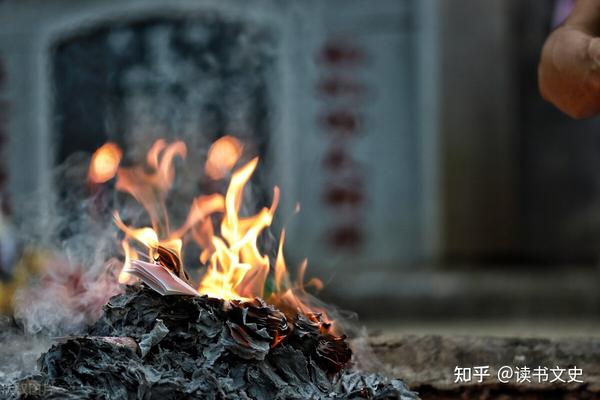 清明节禁烧纸钱惹争议，是传统还是封建迷信？习俗文化该如何传承 - 知乎