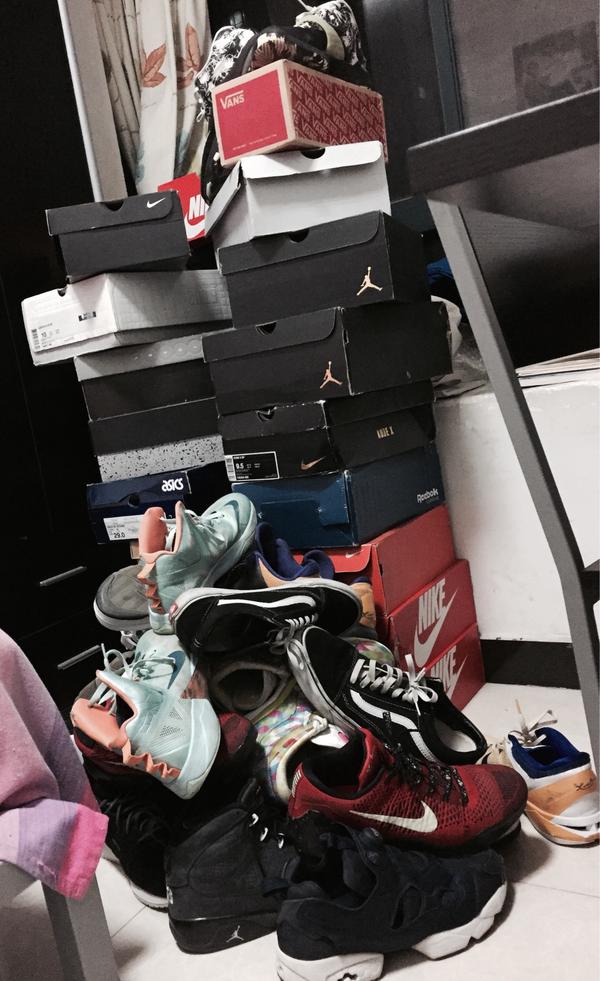 家里有一鞋柜的球鞋是什么体验?