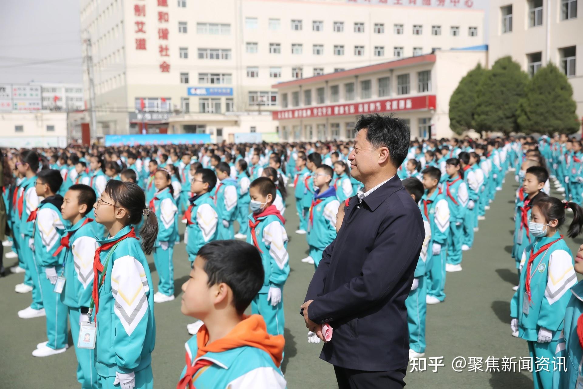 原平三小图片