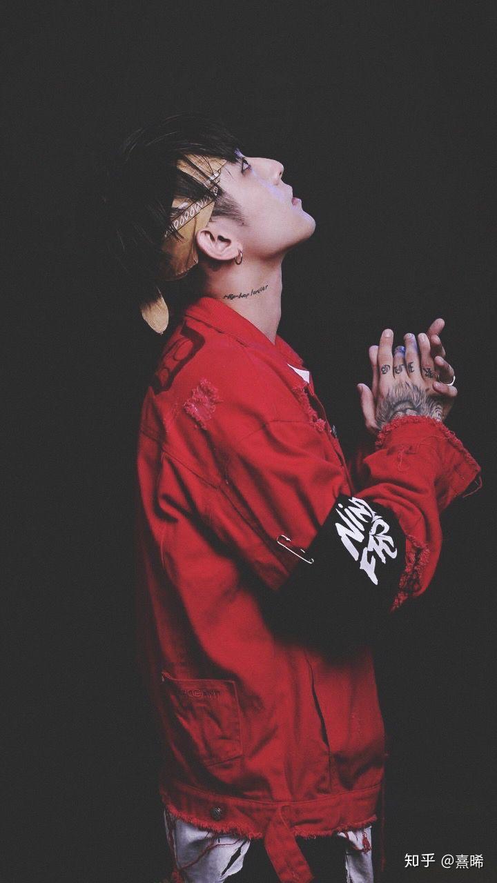 唱下坠falling的歌手corki是谁