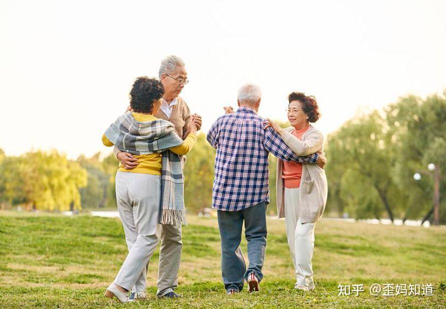 人到晚年才明白:帮不帮子女带娃的老人,生活境况大不相同 - 知乎
