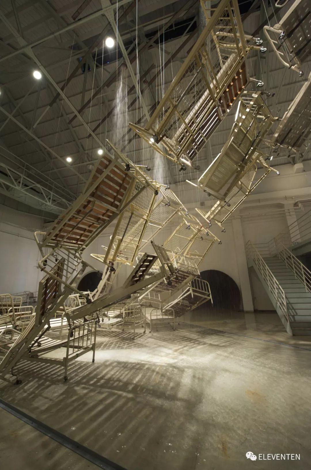 日本装置艺术家chiharushiota盐田千春沉迷线性与编织的汪洋