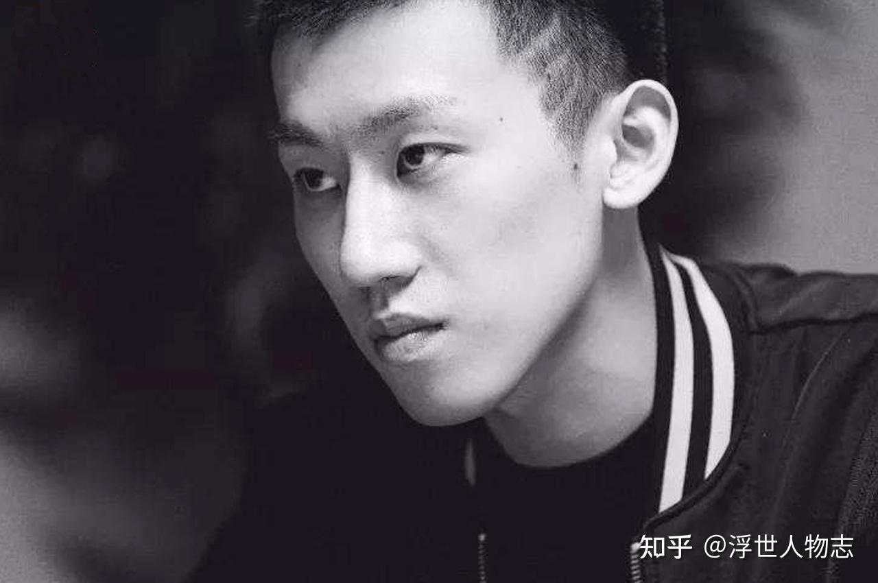 父母入狱女友跑路欠债200万最惨富二代丁伟怎样了