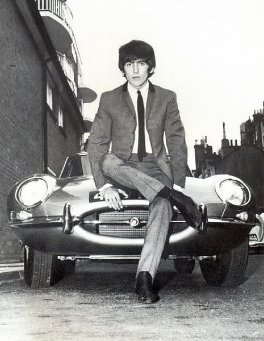 凯莉这样典型的汽车爱好者,在大洋比岸,也不乏一直钟情福特雷鸟