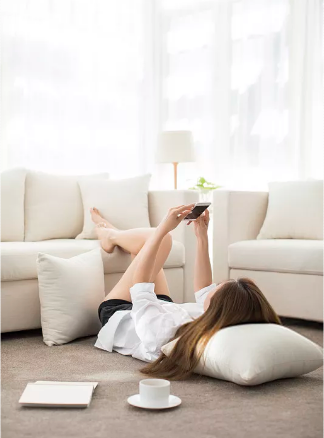 这个女人被万人唾弃,又让万千人宠爱,夜深人静时她.